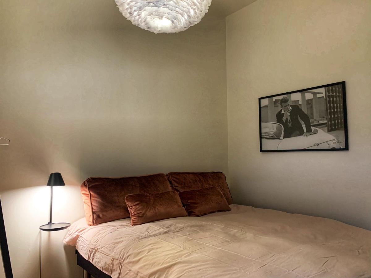 Broncks Apartment 5 - Modern 2-Bedroom In The Heart Of 토르스하운 외부 사진