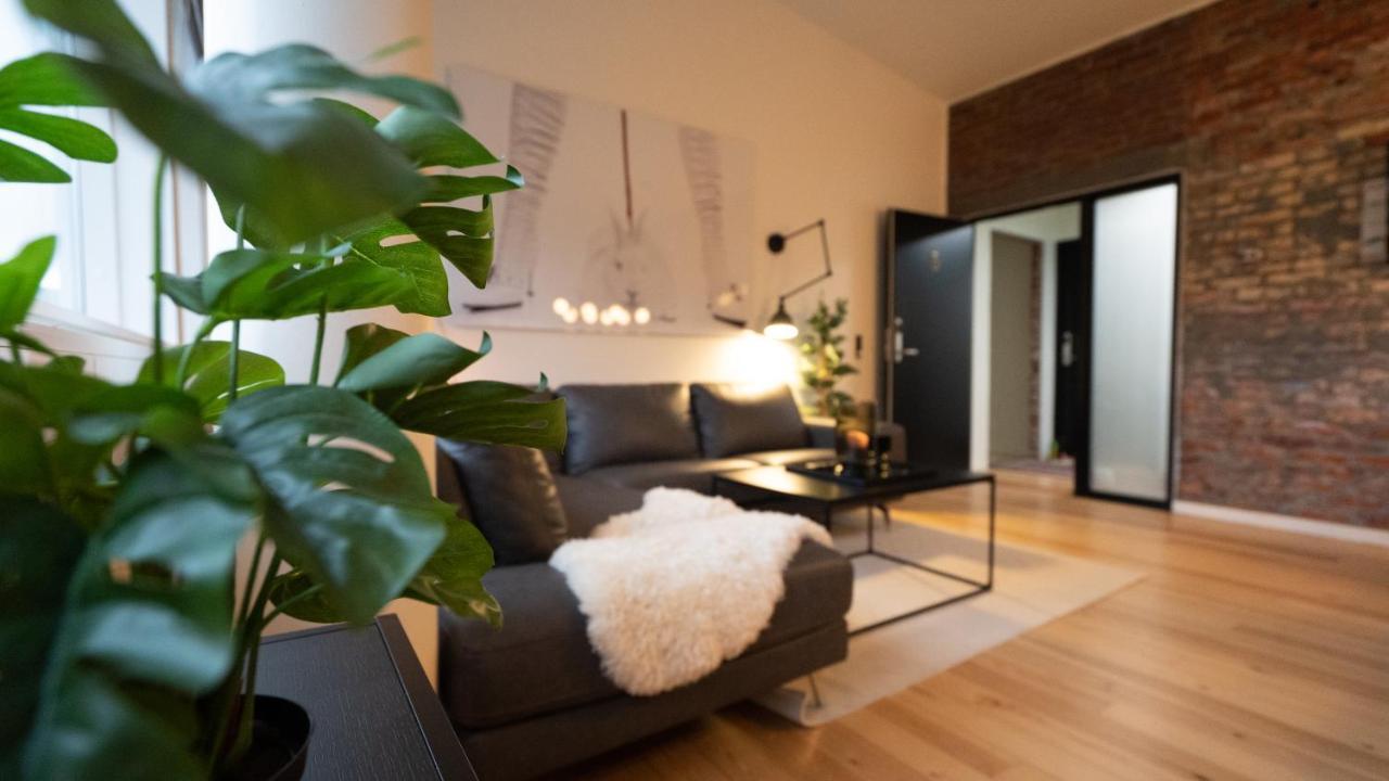 Broncks Apartment 5 - Modern 2-Bedroom In The Heart Of 토르스하운 외부 사진