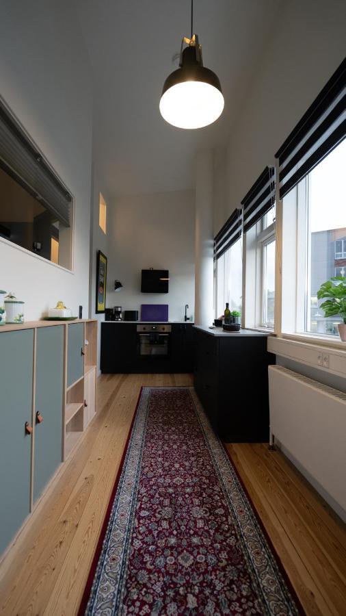 Broncks Apartment 5 - Modern 2-Bedroom In The Heart Of 토르스하운 외부 사진