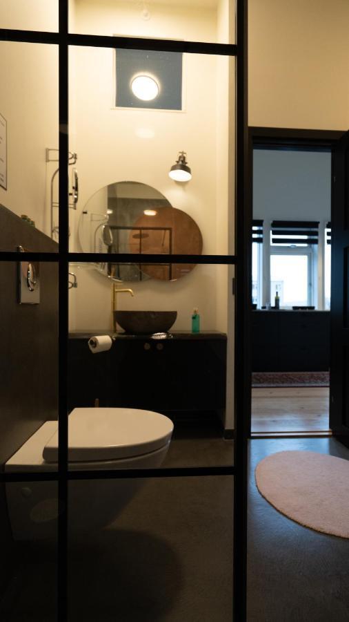 Broncks Apartment 5 - Modern 2-Bedroom In The Heart Of 토르스하운 외부 사진